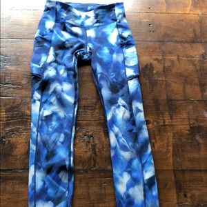 Lululemon leggings side pocket size 4